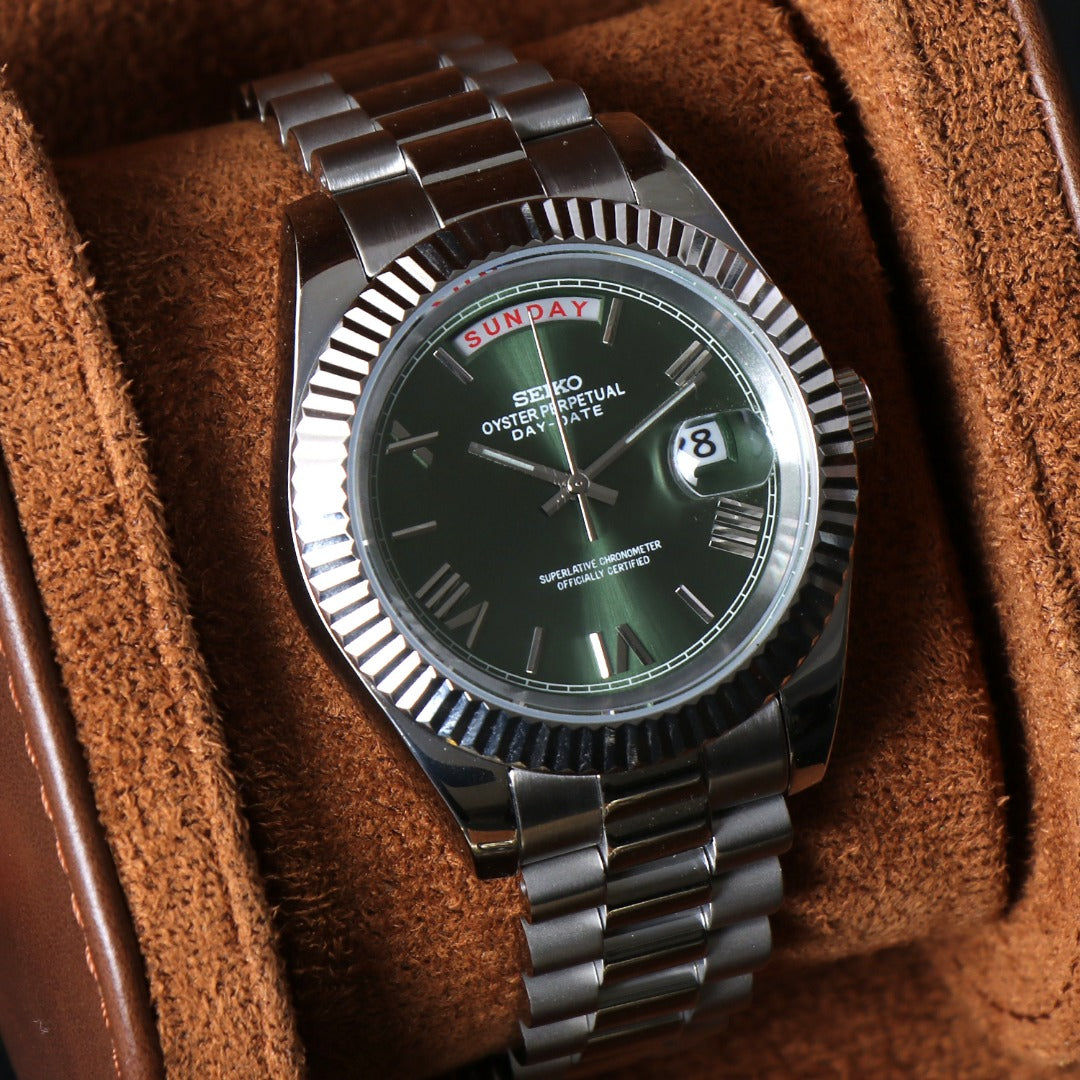 SeikoDate mint green roman