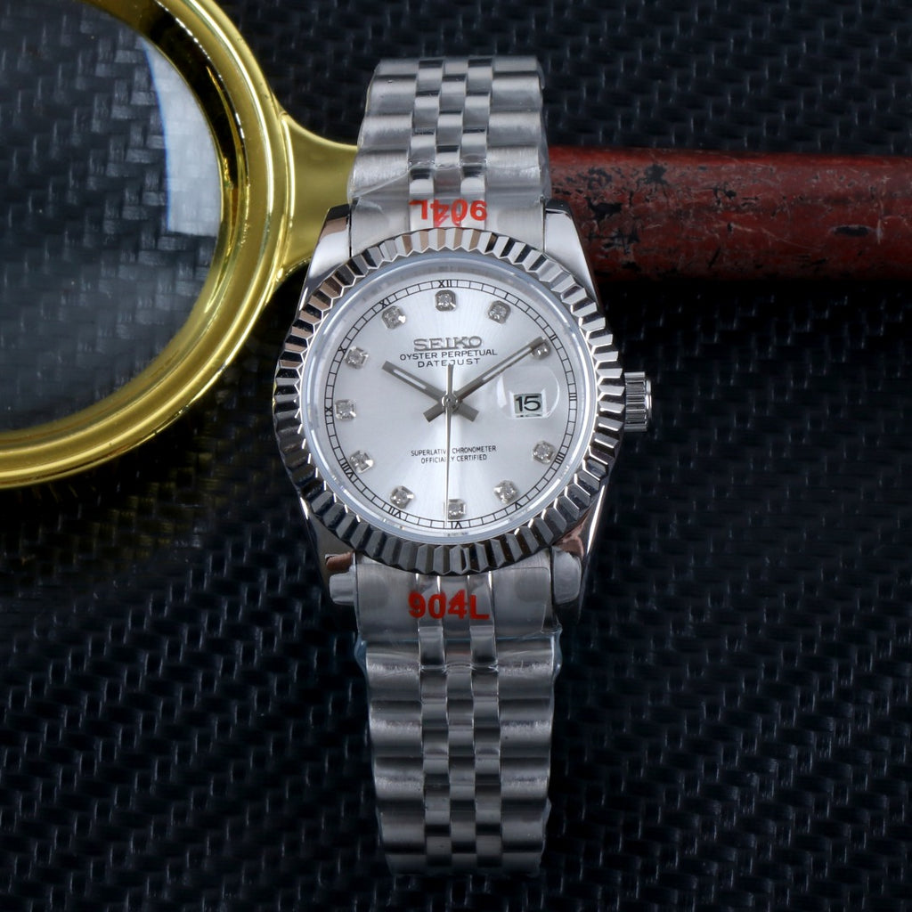 SeikoDate white dames