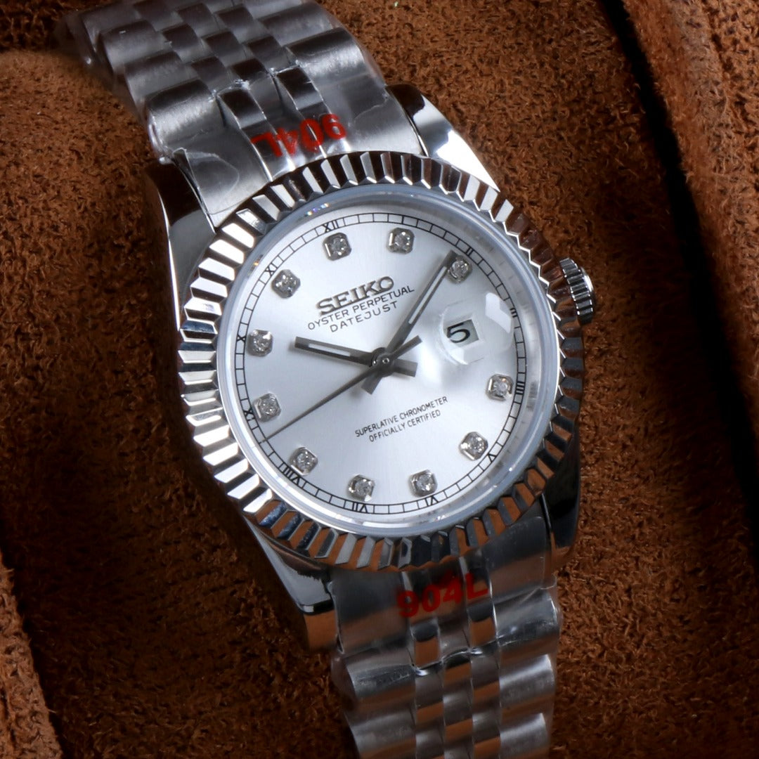 SeikoDate white dames