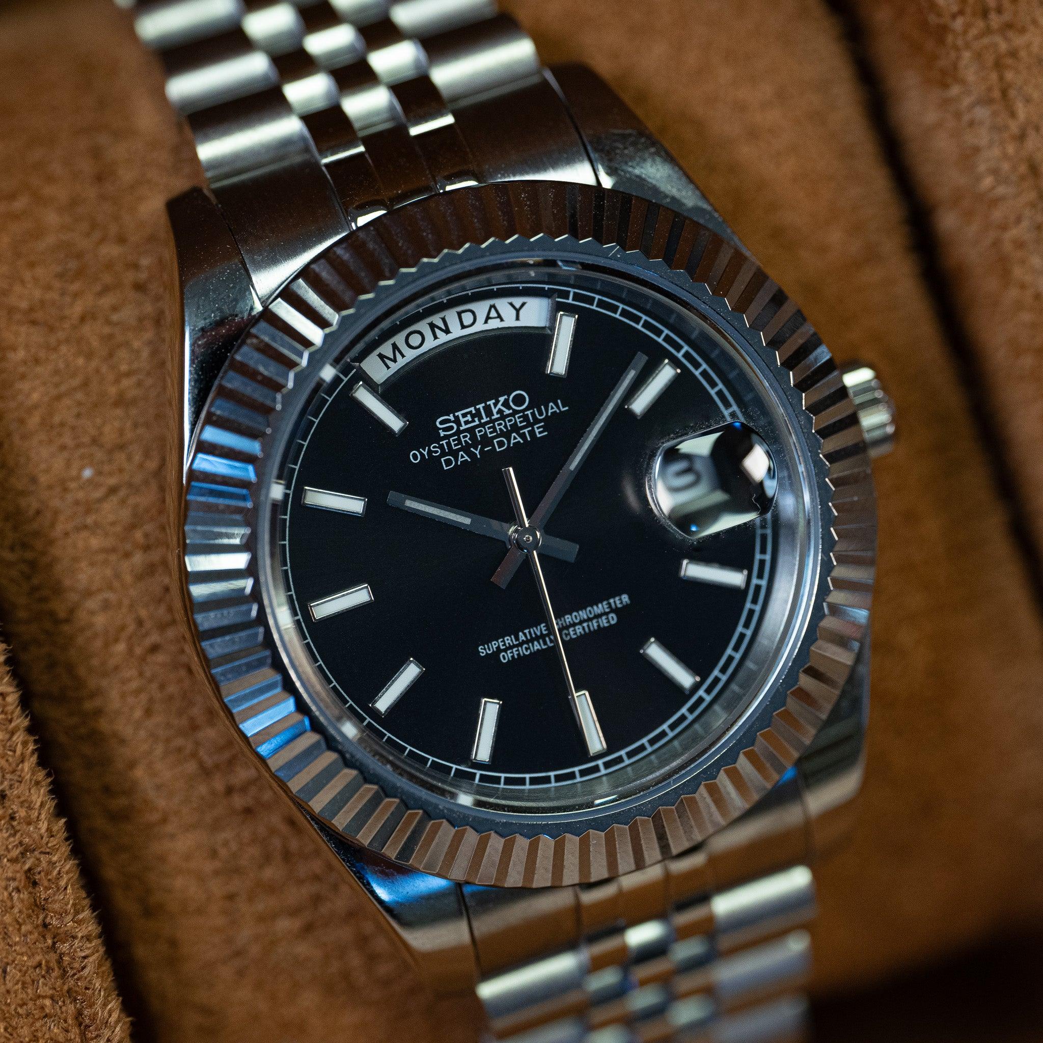 SeikoDate classic black