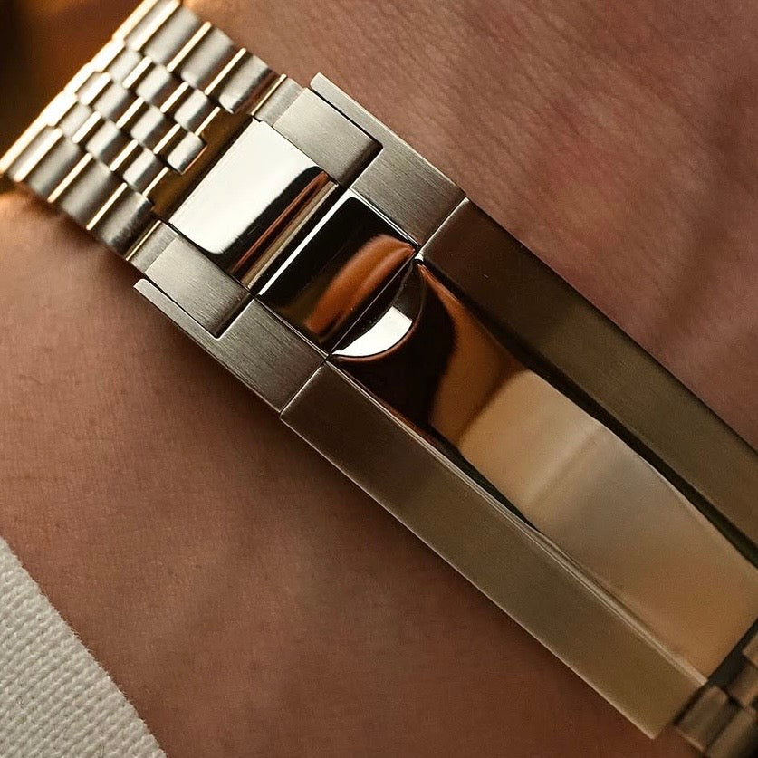 Seikojust Presage Red